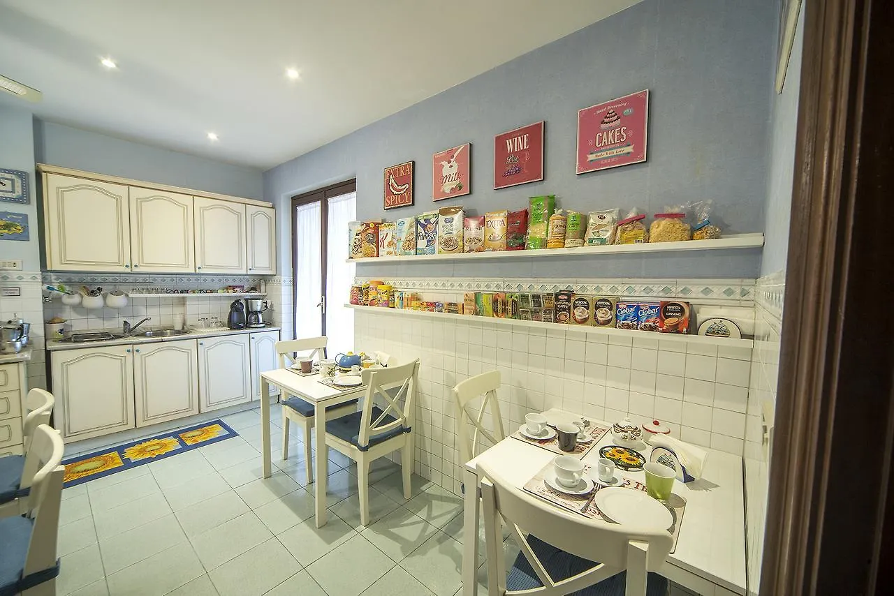 B&B Casale Dell'Insugherata Rome 2*,  Italy