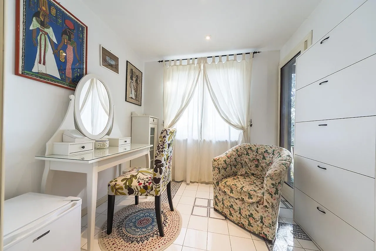 B&B Casale dell'Insugherata Roma 2*,