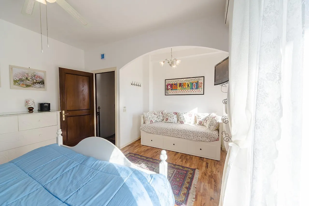 B&B Casale dell'Insugherata Roma 2*,  Italia